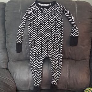 Little Sleepies Black and White Crescent 12 To 18 Months Onesie